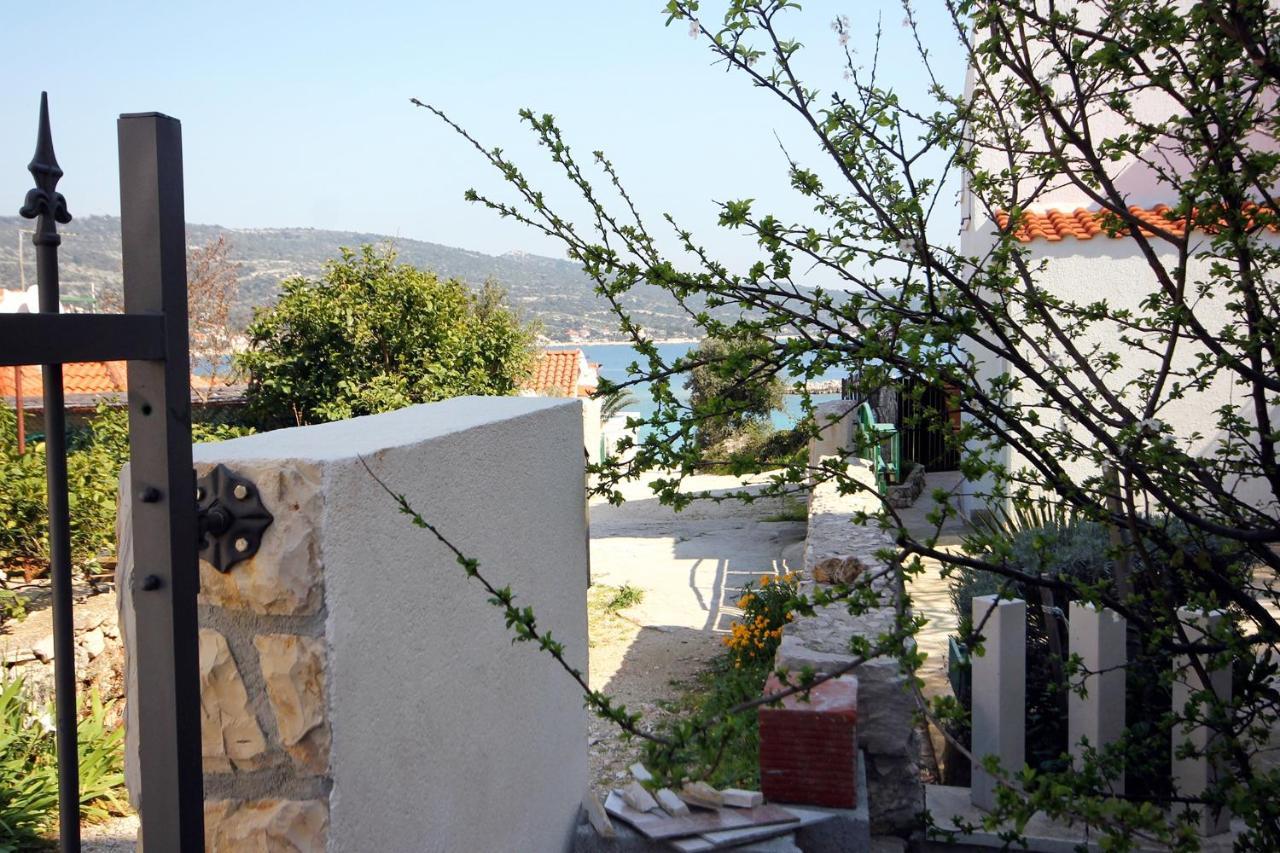 Apartments By The Sea Sevid, Trogir - 9468 Exteriör bild